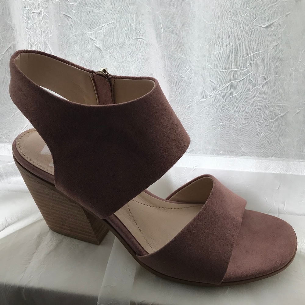 Isola Ravenna Sandals (Mulberry)
